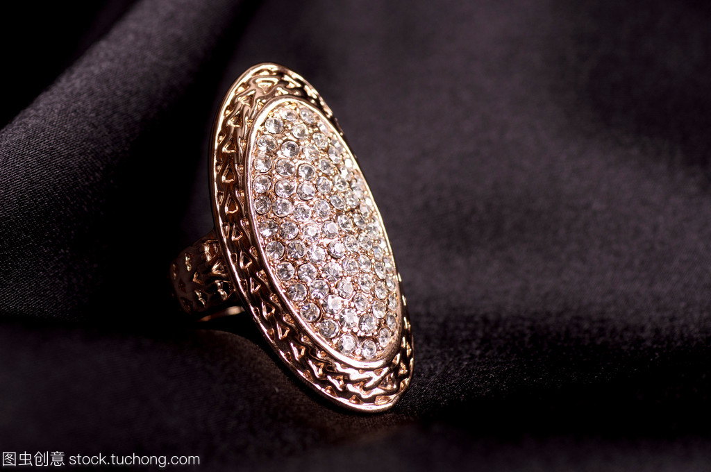 璀璨华章 珠宝首饰的魅力与传承